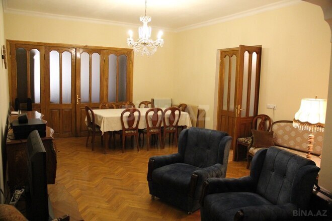 Satılır 5 otaqlı köhnə tikili 135 m², 7-ci mikrorayon q., photo 4 from 31