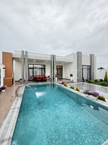 Satılır 4 otaqlı həyət evi/bağ evi 180 m², Şüvəlan q., photo 1 from 32