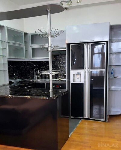 Продаётся 3-комн. новостройка 70 м², м. Низами, photo 10 from 13