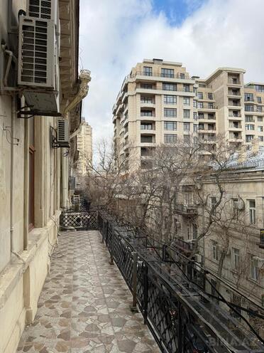 Сдаётся 3-комн. вторичка 105 м², м. Сахил, photo 3 from 20