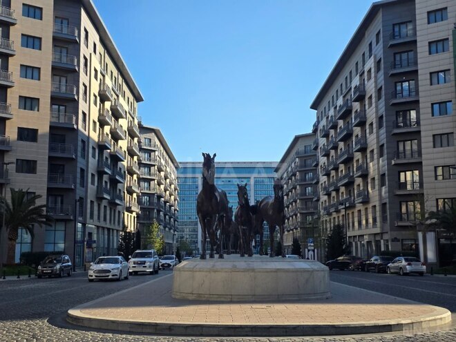 Satılır 5 otaqlı yeni tikili 193 m², Ağ şəhər q., photo 1 from 29