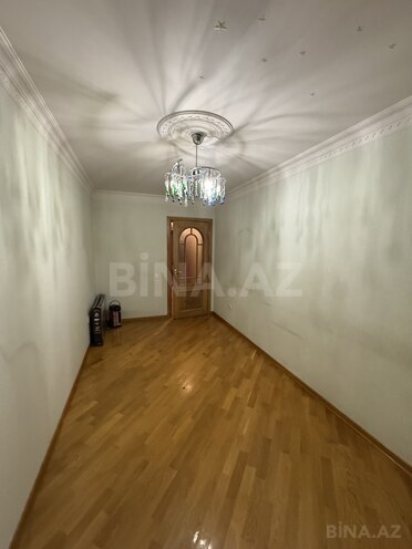 Сдаётся 3-комн. вторичка 70 м², м. Нефтчиляр, photo 11 from 15