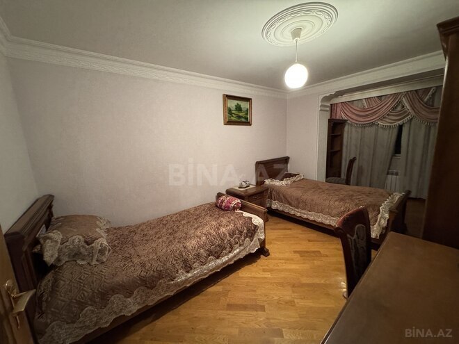 Сдаётся 3-комн. вторичка 70 м², м. Нефтчиляр, photo 6 from 15