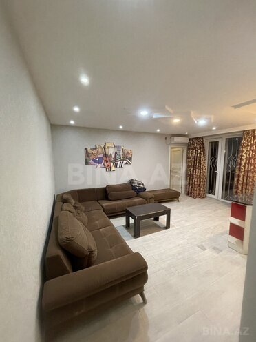 Сдаётся 2-комн. вторичка 45 м², м. Ичеришехер, photo 1 from 18