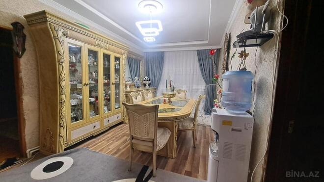 Satılır 4 otaqlı köhnə tikili 110 m², Həzi Aslanov m., photo 1 from 7