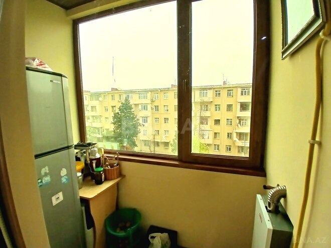 Продаётся 4-комн. вторичка 100 м², м. Кара Караев, photo 30 from 31