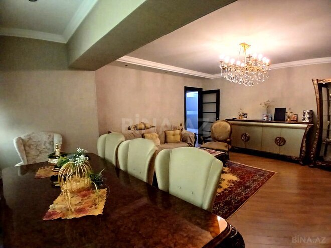 Продаётся 4-комн. вторичка 100 м², м. Кара Караев, photo 3 from 31