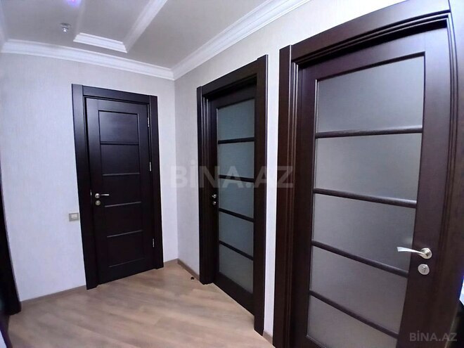 Продаётся 4-комн. вторичка 100 м², м. Кара Караев, photo 14 from 31