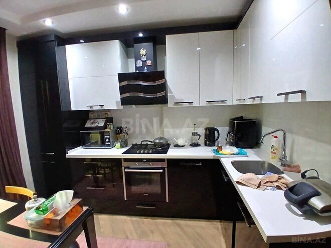 Продаётся 4-комн. вторичка 100 м², м. Кара Караев, photo 10 from 31