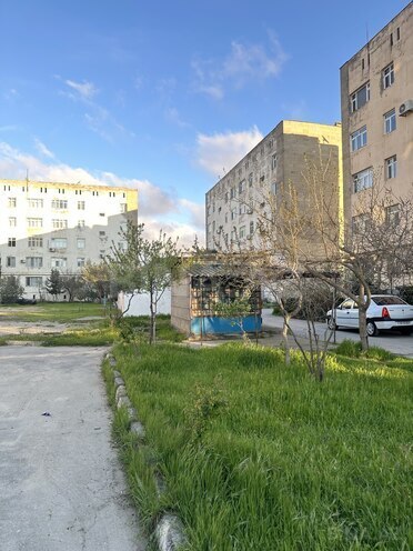 Satılır 3 otaqlı köhnə tikili 80 m², Əmircan q., photo 1 from 14