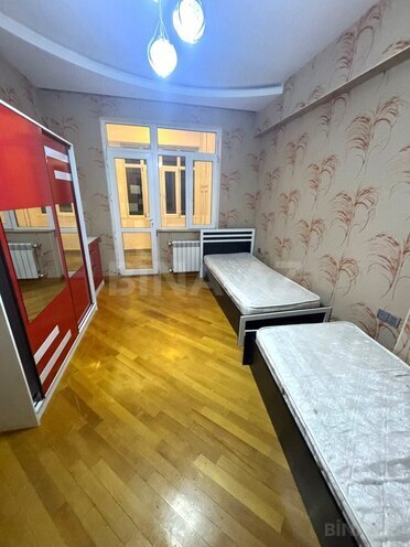 Сдаётся 4-комн. новостройка 140 м², м. Иншаатчылар, photo 9 from 24