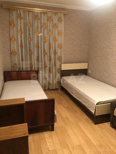 Satılır 3 otaqlı köhnə tikili 85 m², Qara Qarayev m., photo 23 from 32