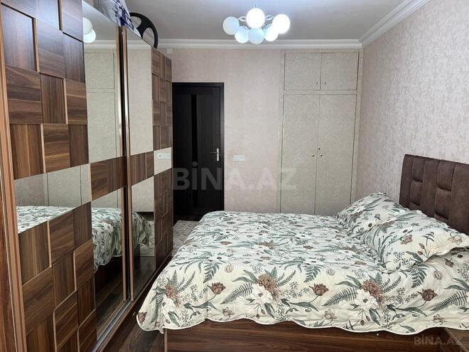 Продаётся 2-комн. вторичка 60 м², м. Ази Асланов, photo 4 from 17