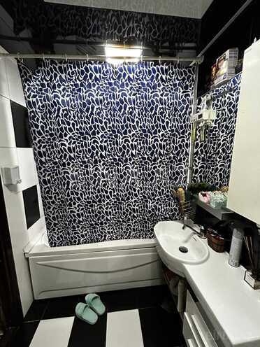 Продаётся 4-комн. вторичка 68 м², м. Ази Асланов, photo 14 from 15