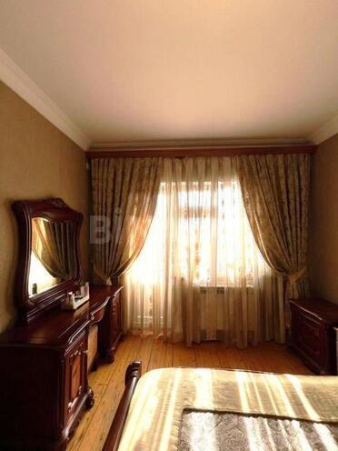 Satılır 4 otaqlı köhnə tikili 110 m², Əhmədli q., photo 6 from 25