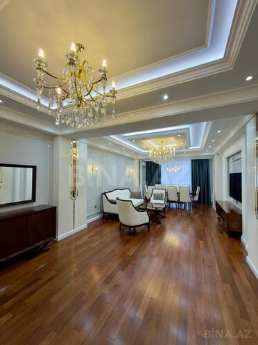 Продаётся 4-комн. новостройка 175 м², м. Нариман Нариманов, photo 1 from 20