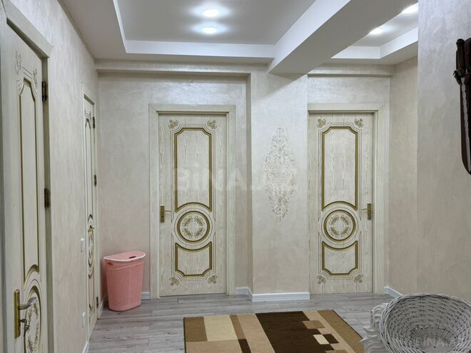 Сдаётся 3-комн. новостройка 140 м², м. Нефтчиляр, photo 9 from 12