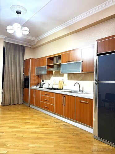 Сдаётся 3-комн. новостройка 190 м², м. Сахил, photo 9 from 14