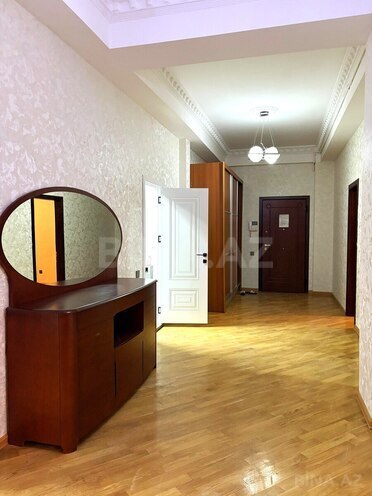 Сдаётся 3-комн. новостройка 190 м², м. Сахил, photo 13 from 14