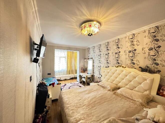 Satılır 4 otaqlı köhnə tikili 110 m², Xalqlar Dostluğu m., photo 4 from 20