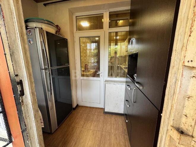 Satılır 4 otaqlı köhnə tikili 110 m², Xalqlar Dostluğu m., photo 13 from 20