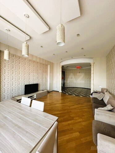 Сдаётся 4-комн. новостройка 147 м², м. 20 января, photo 3 from 16