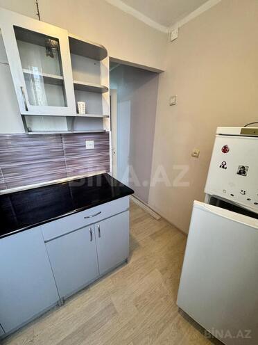 Продаётся 1-комн. вторичка 30 м², м. Кара Караев, photo 10 from 13
