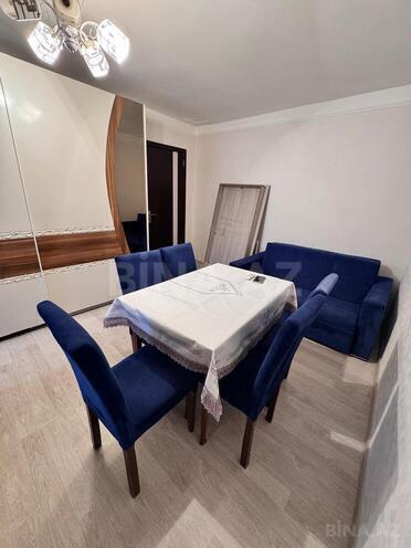 Продаётся 1-комн. вторичка 30 м², м. Кара Караев, photo 1 from 13