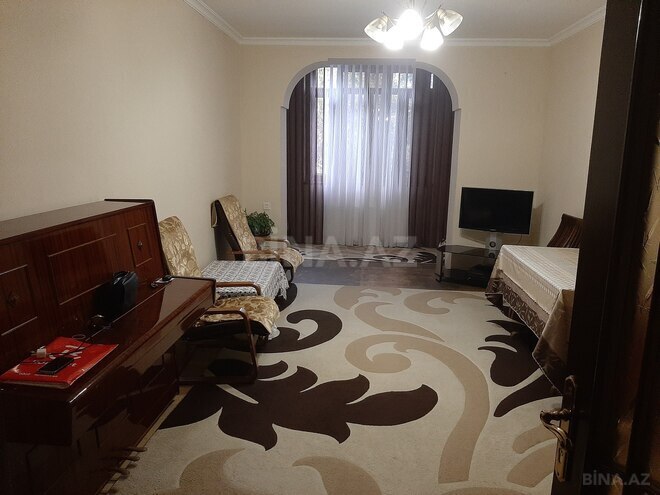 Сдаётся 2-комн. вторичка 60 м², photo 1 from 14