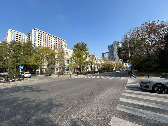 Satılır 3 otaqlı köhnə tikili 80 m², Nəsimi r., photo 3 from 17