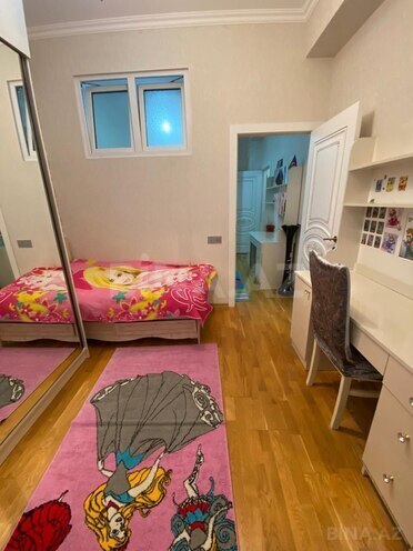 Продаётся 3-комн. новостройка 110 м², м. Кара Караев, photo 9 from 19