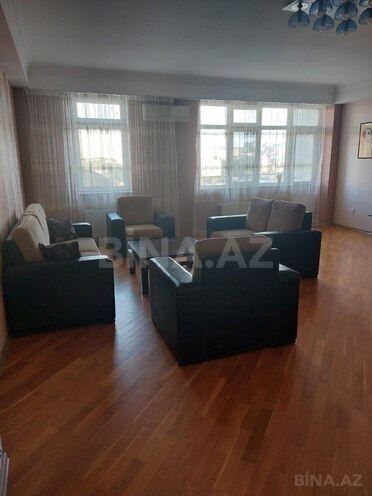 Сдаётся 3-комн. новостройка 120 м², м. Ази Асланов, photo 15 from 24