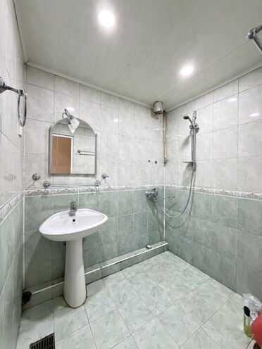 Satılır 3 otaqlı köhnə tikili 85 m², Bakıxanov q., photo 16 from 19
