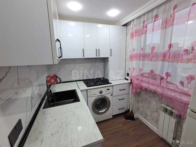 Сдаётся 2-комн. вторичка 49 м², м. Нефтчиляр, photo 1 from 11