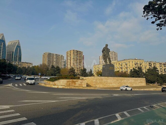 Продаётся 3-комн. вторичка 75 м², м. Ичеришехер, photo 1 from 14