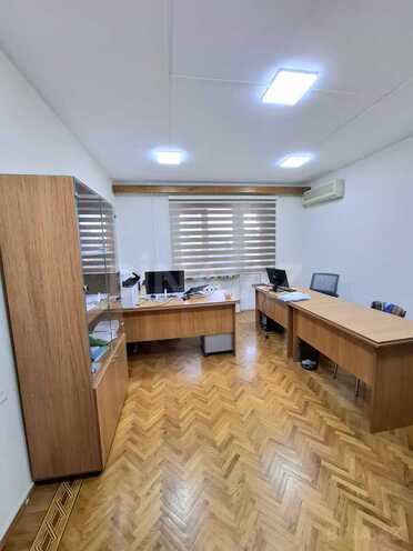 Satılır 3 otaqlı köhnə tikili 90 m², Elmlər Akademiyası m., photo 1 from 21