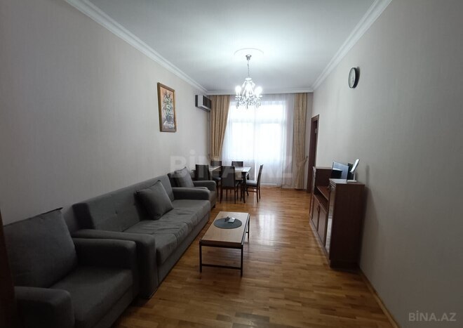 Сдаётся 2-комн. новостройка 70 м², м. Шах Исмаил Хатаи, photo 1 from 9