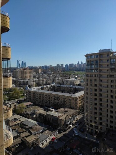 Продаётся 3-комн. новостройка 115 м², м. Низами, photo 11 from 28