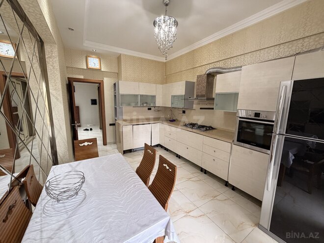 Сдаётся 3-комн. новостройка 137 м², м. 28 мая, photo 1 from 15