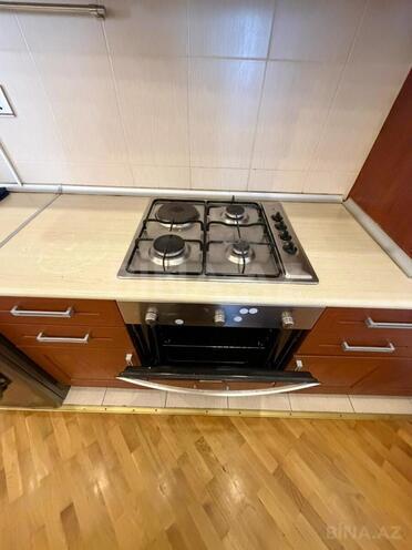 İcarəyə verilir 3 otaqlı köhnə tikili 118 m², Sahil m., photo 17 from 24