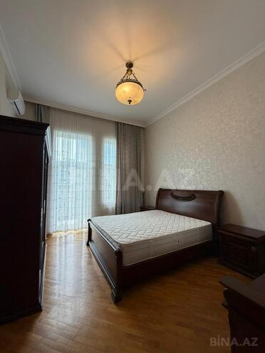 İcarəyə verilir 3 otaqlı köhnə tikili 118 m², Sahil m., photo 10 from 24