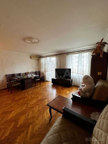 Продаётся 3-комн. вторичка 85 м², м. Нариман Нариманов, photo 1 from 10