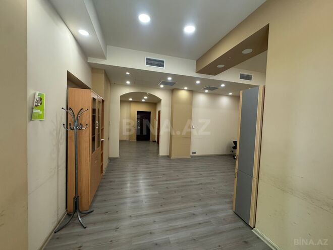 Сдаётся 2-комн. офис 90 м², м. Элмляр Академиясы, photo 3 from 11