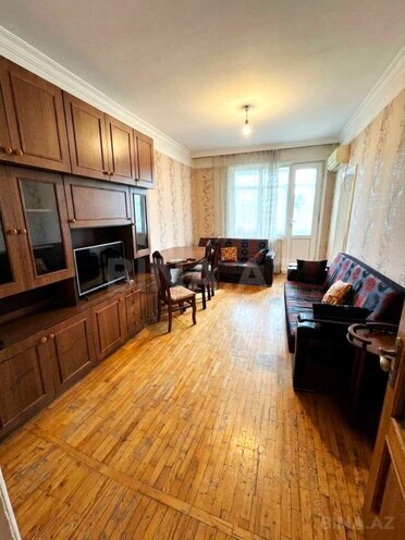 Satılır 2 otaqlı köhnə tikili 55 m², Memar Əcəmi m., photo 1 from 10