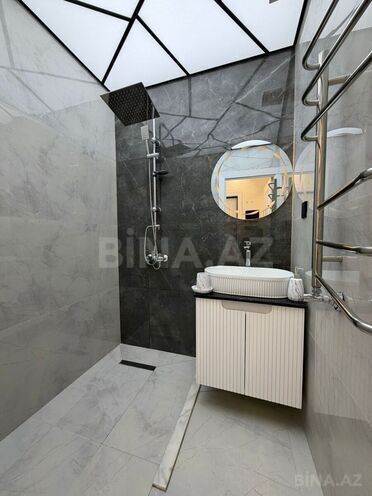 Продаётся 3-комн. вторичка 70 м², м. Ази Асланов, photo 13 from 17