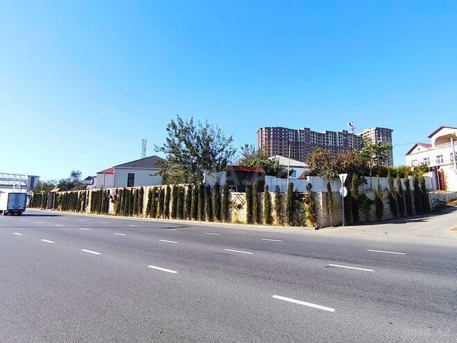 Продаётся 9-комн. дом/дача 400 м², Хатаинский р., photo 1 from 32