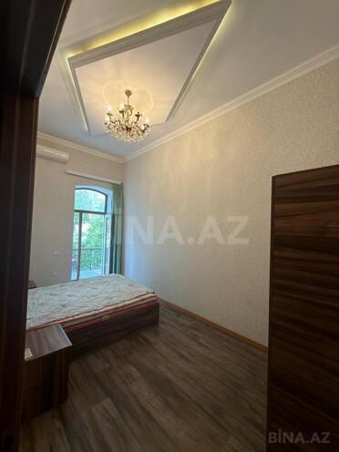 Satılır 3 otaqlı köhnə tikili 110 m², Sahil m., photo 14 from 22
