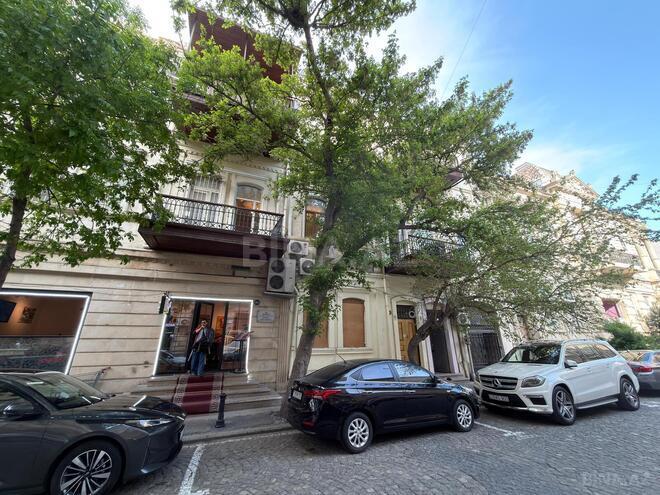 Satılır 3 otaqlı köhnə tikili 110 m², Sahil m., photo 10 from 22