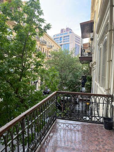 Satılır 3 otaqlı köhnə tikili 110 m², Sahil m., photo 6 from 22