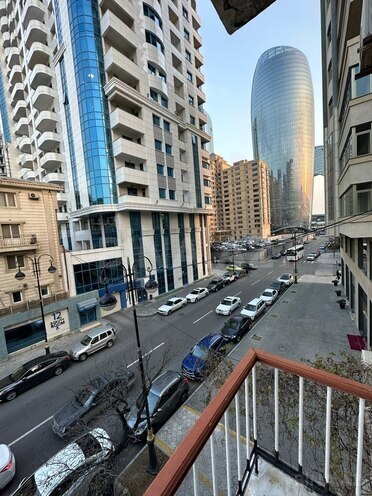 Сдаётся 3-комн. вторичка 80 м², м. 28 мая, photo 4 from 26